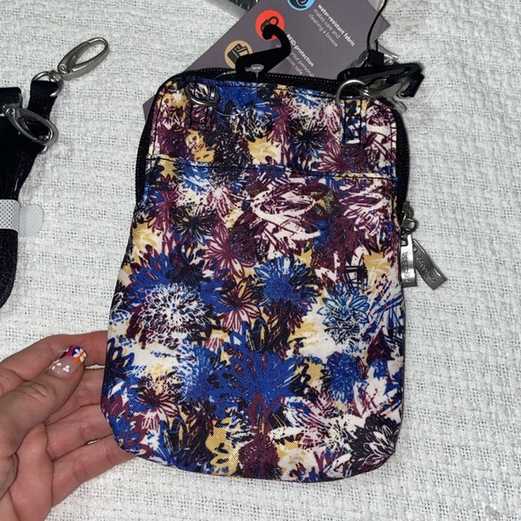 Nwt baggallini Take Two Large RFID Bryant Crossbody Bag - Picture 5 of 9